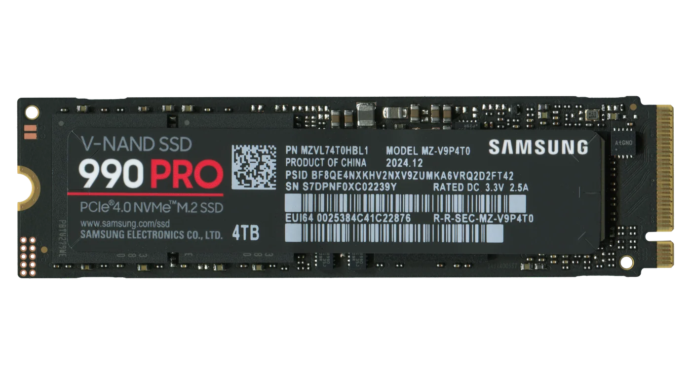 コントローラーとメモリチップを搭載したM.2 2280 NVMe SSD